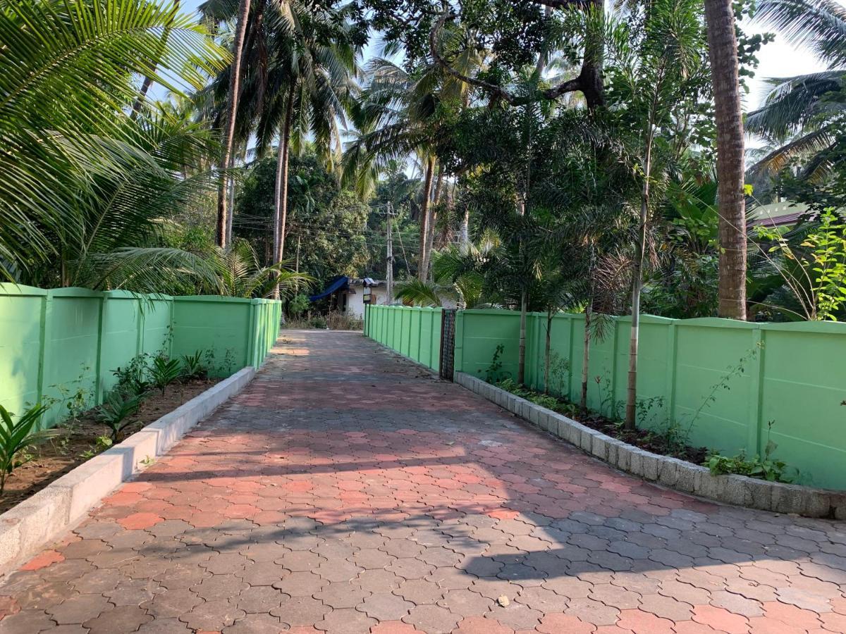 Airavatham Apartments Guruvāyūr Extérieur photo