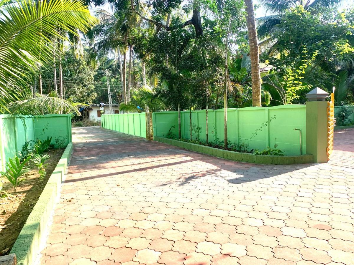 Airavatham Apartments Guruvāyūr Extérieur photo